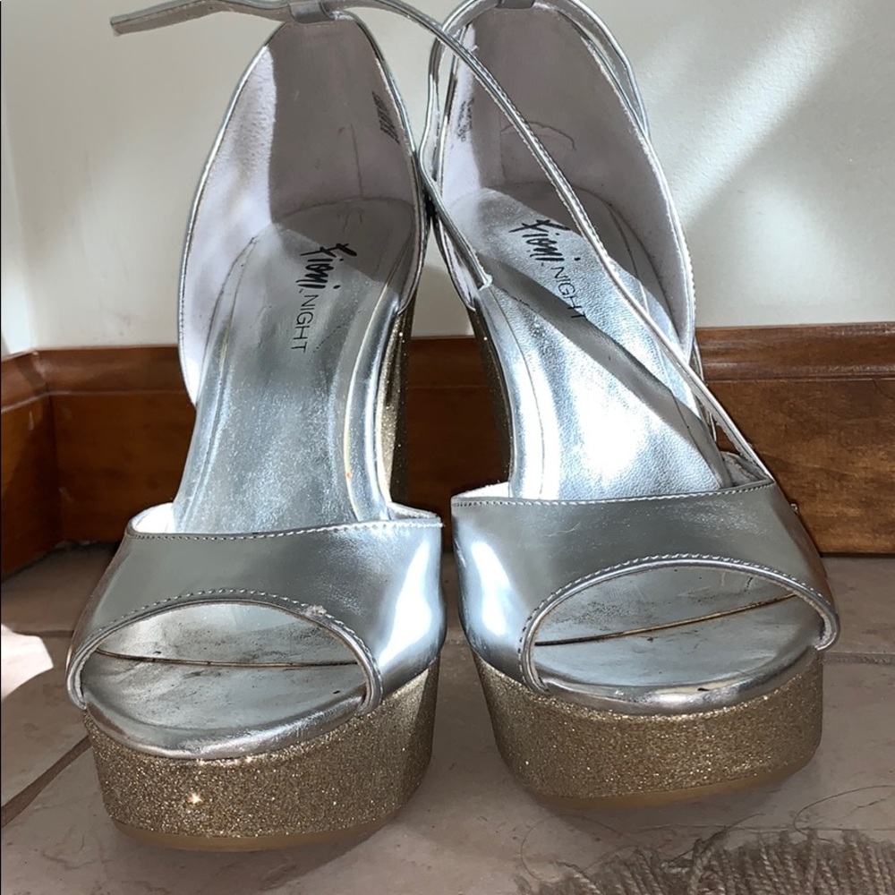 Silver and Gold Wedges